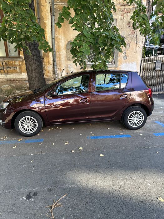 Dacia Sandero în stare ca și nouă