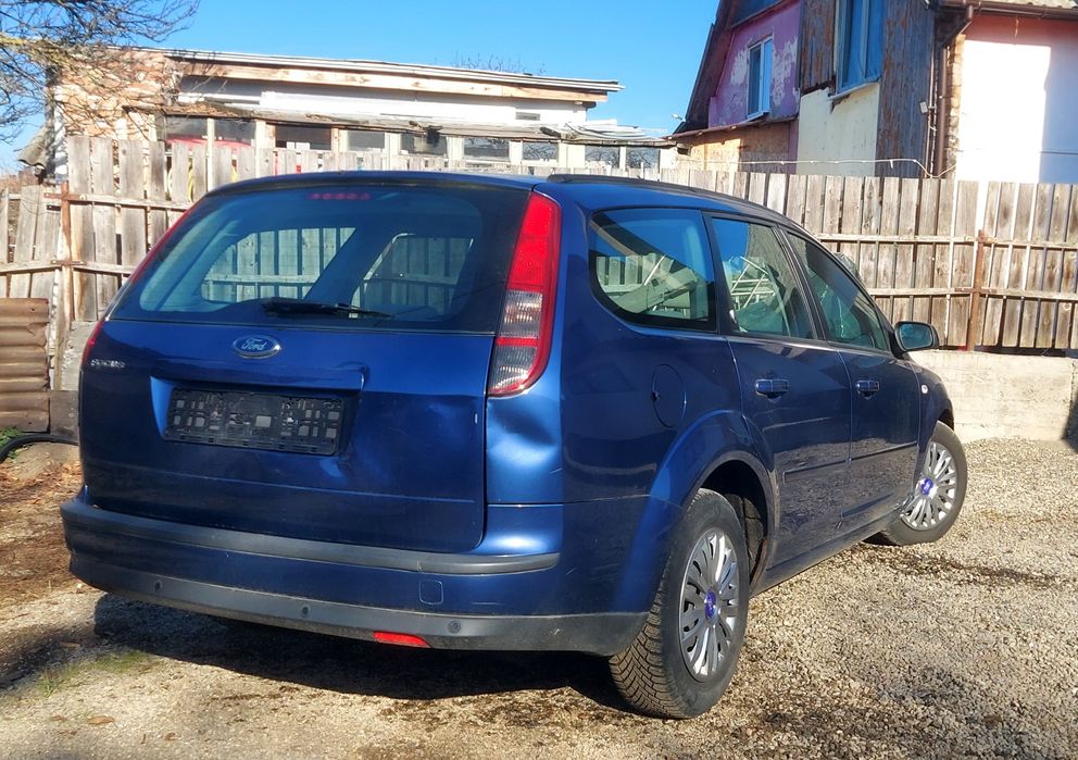 FORD FOCUS 1.6 Benzina Cutie Automata + Extra dotari