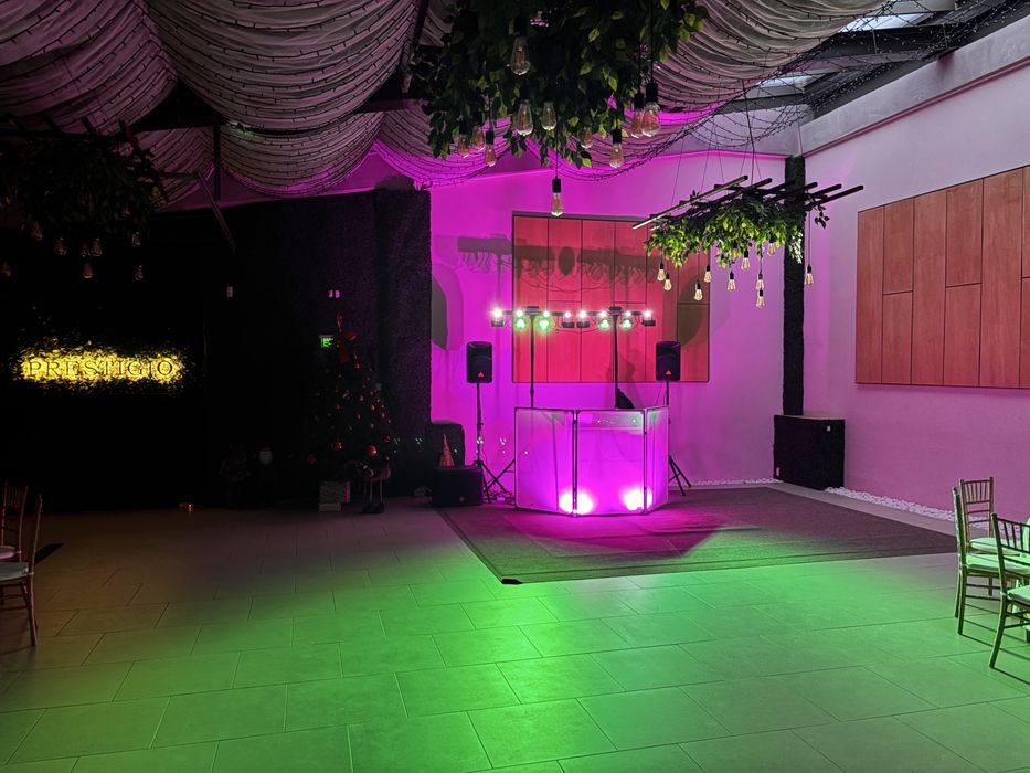 Dj pentru evenimente boxe lumini