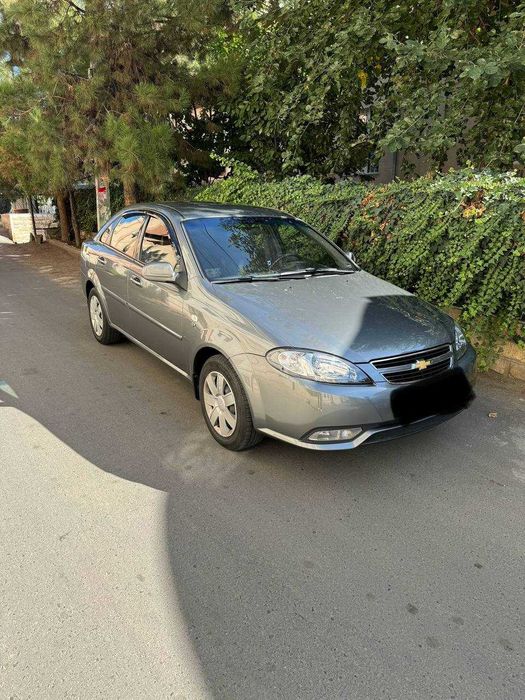 Продается своя Chevrolet Gentra 2016 г мокрый асфальт