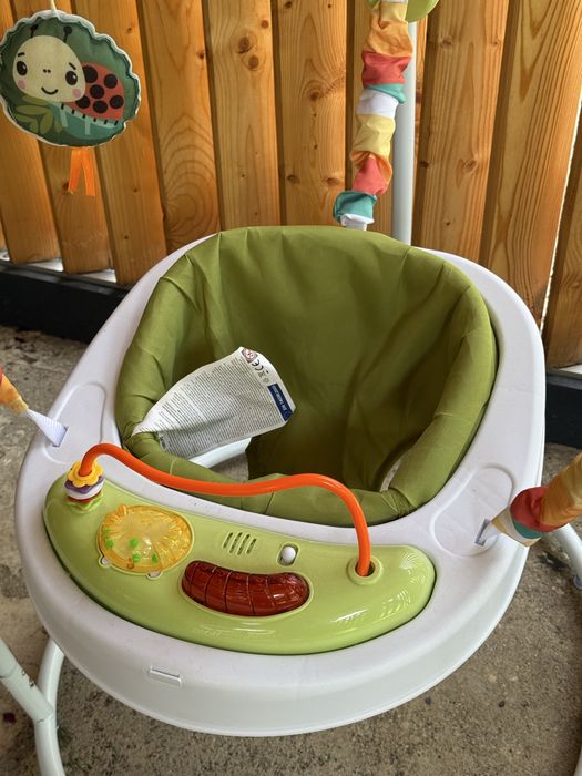 Centru activitati cu jumper bebe