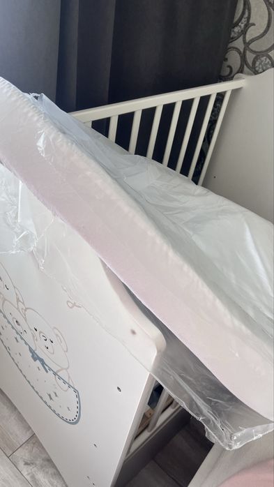 Продам детскую кроватку