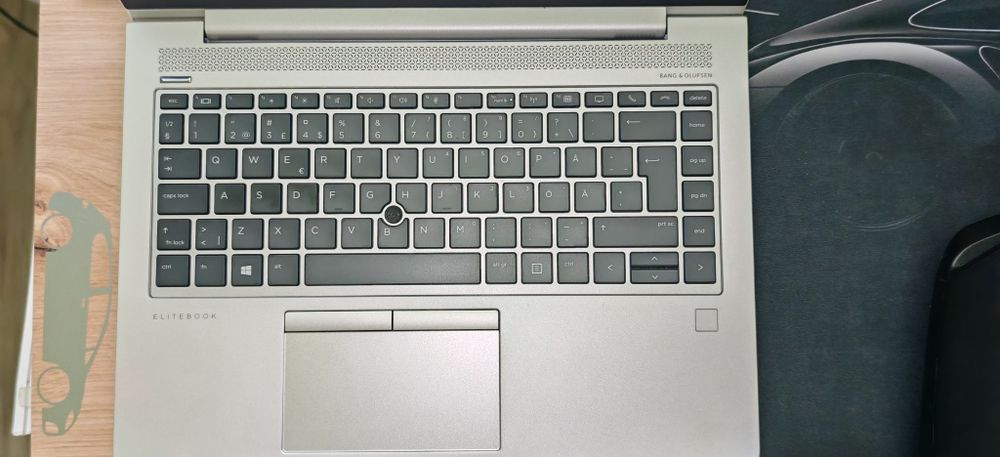 Vând laptop HP Elitebook G6, 16gb ram.