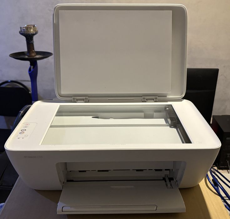 Принтер,ксерокс  HP DeskJet 2320