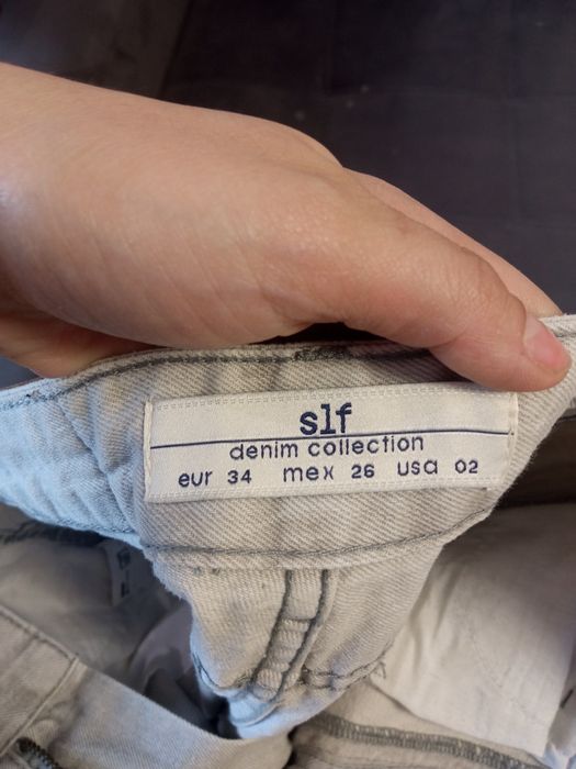 Джинсы в отличном состоянии slf