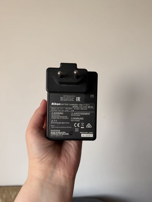 Зарядное устройство для Nikon MH-24