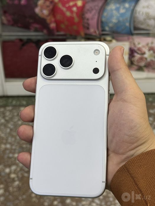 Iphone 17 Pro Max 256 GB silwer srochna sotladi