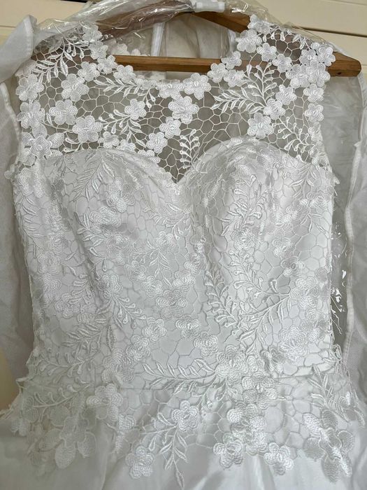 Свадебные платья