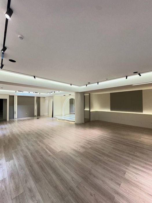 Сдаётся Нежилое Помещение 255кв.м Вдоль Дороги ул.Нукусская ор.Глинка