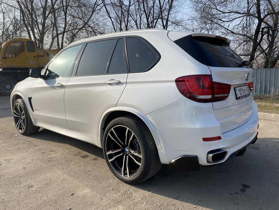 Продам Bmw X5 F15