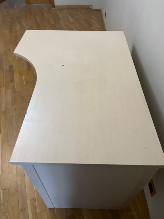 Стол компьютерный