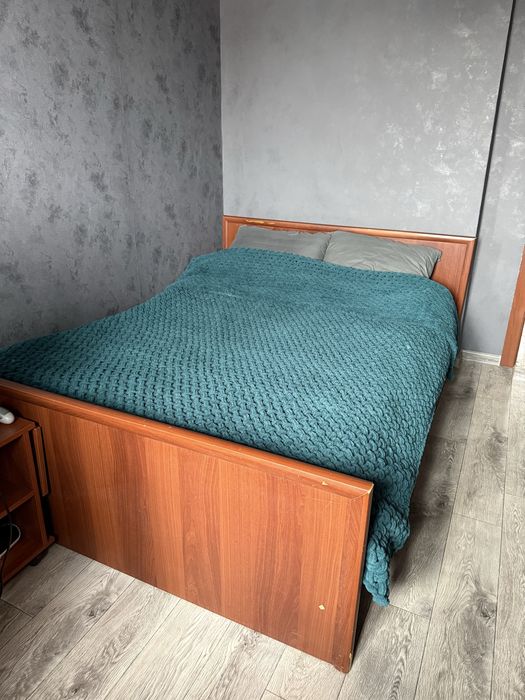 Кровать двуспальная