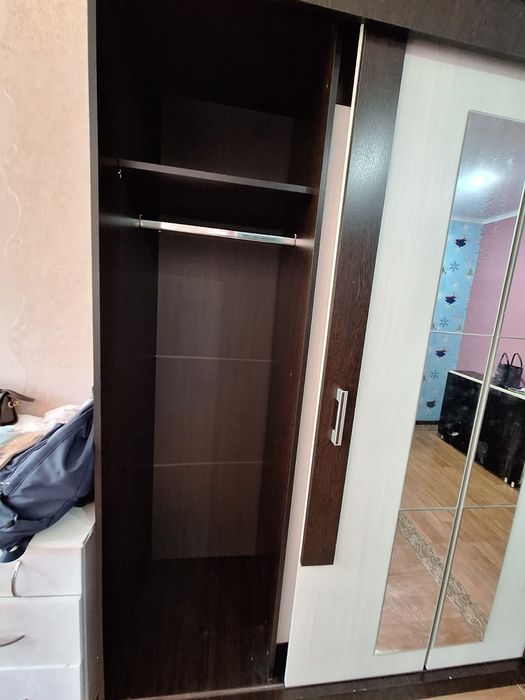 Продам шкаф для одежды
