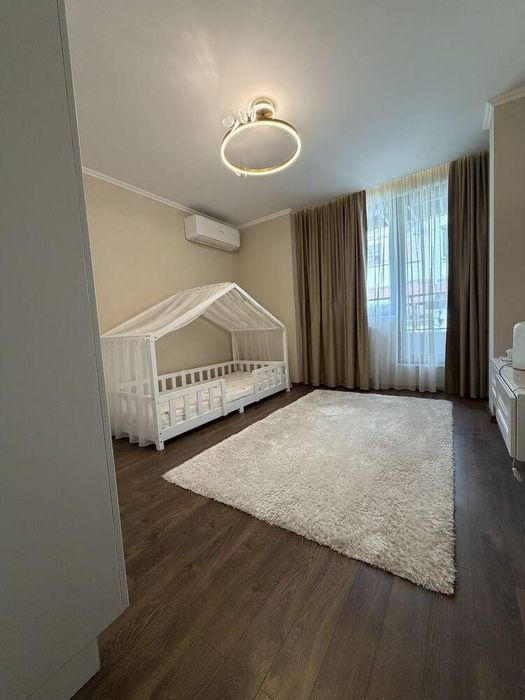 Дава се под наем Тристаен апартамент в София, Лозенец - 180 кв.м за 1800 € - Снимка #5