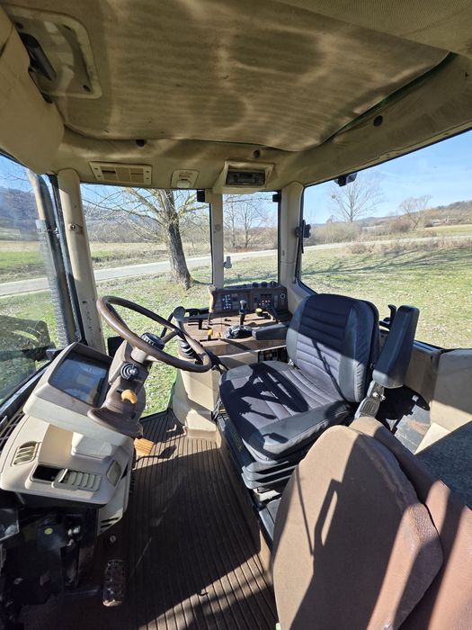 Tractor John Deere 6110 cu incarcator frontal