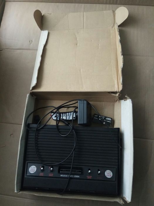 Продавам стара  телевизионна игра