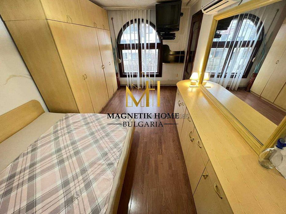 Двустаен апартамент в свободна зона за паркиране в ж.к. Възраждане