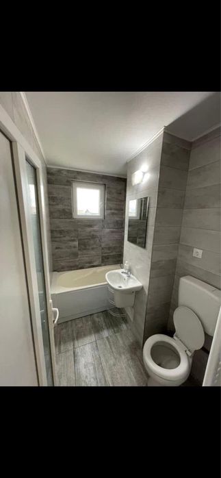 Dau in chirie apartamnet