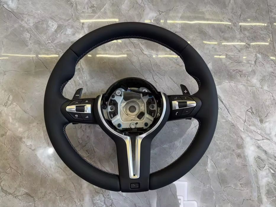 Volan complet BMW model Seria F compatibil F10/F30/E90/E60 si alte modele