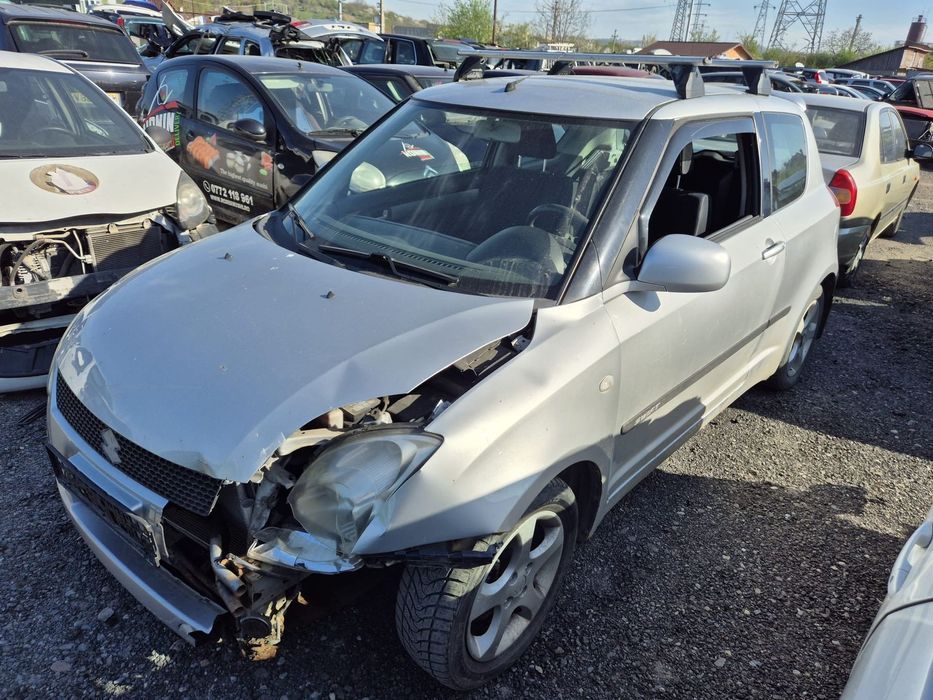 Dezmembram Suzuki Swift, an 2007, 1.3 benzina, cutie manuala