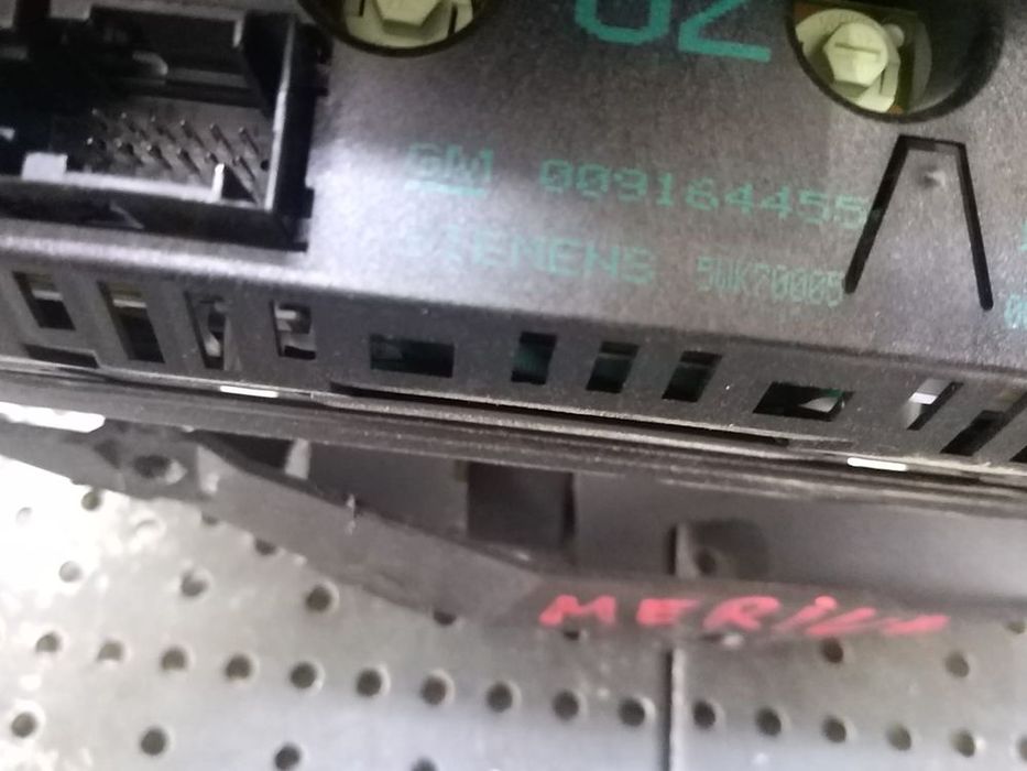 Display afisaj bord opel meriva a x03 009164455