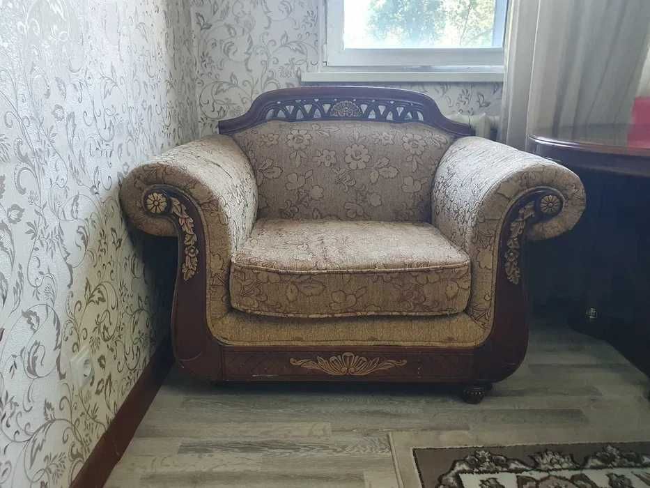 Срочно продается диван 2+1