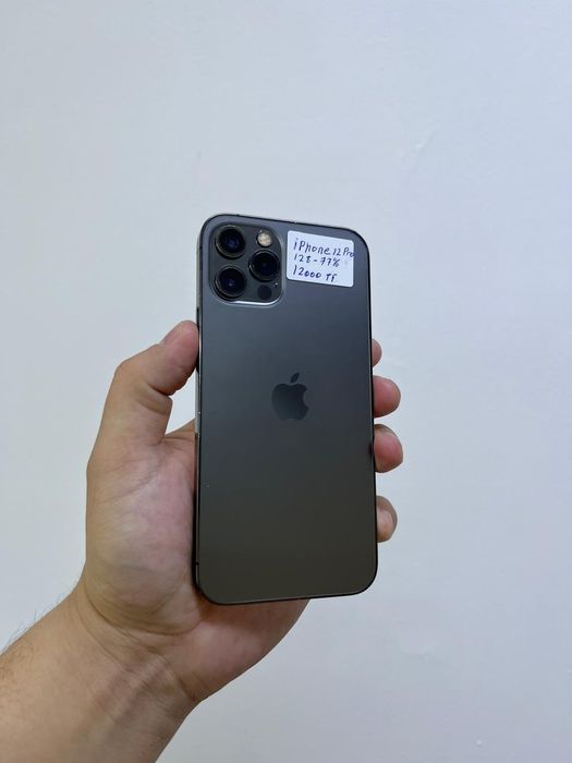 Телефон iPhone 12 pro 256gb