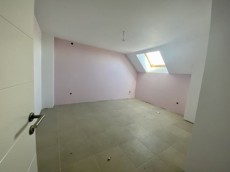 Продава се Четиристаен апартамент в Разлог - 110 кв.м за 863 €/кв.м - Снимка #6