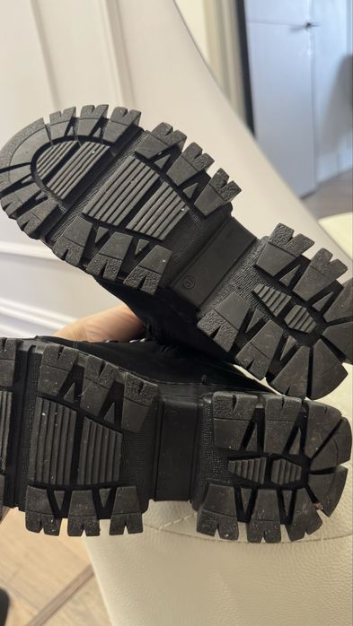 Зимние ботинки. Дешево