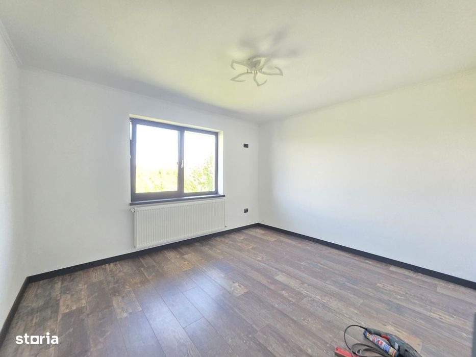 Casa tip duplex cu 4 camere, teren 250mp, Rasnov