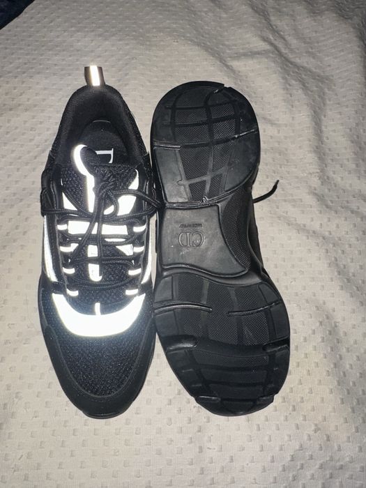 Dior B22 - 44 Neutilizati