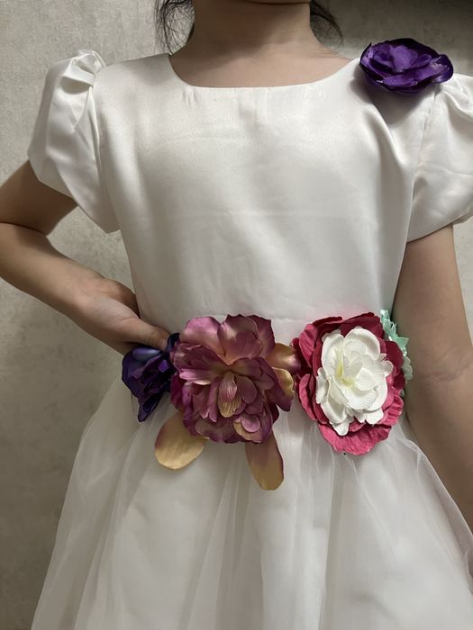 Новое белое платье