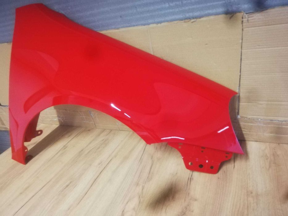 Aripa Fata Dreapta VW Golf 5/V 2004-2008 (LY3D (Rosu))