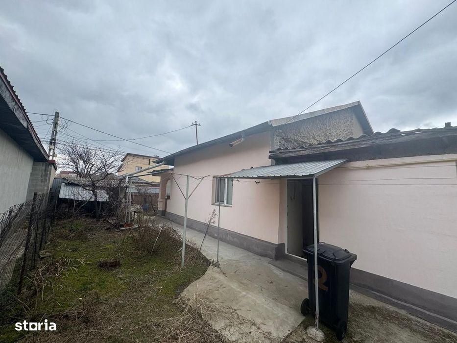 Casă de vânzare – Strada Mugurilor