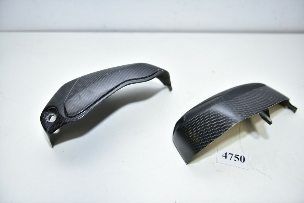 Protecție pentru capacele cilindrilor din fibră de carbon AFIX BMW