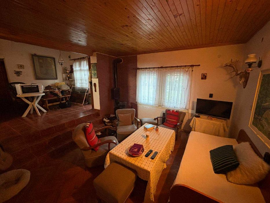 КЪЩА с РЗП 140 кв.м, двор 900 кв.м, село Розино