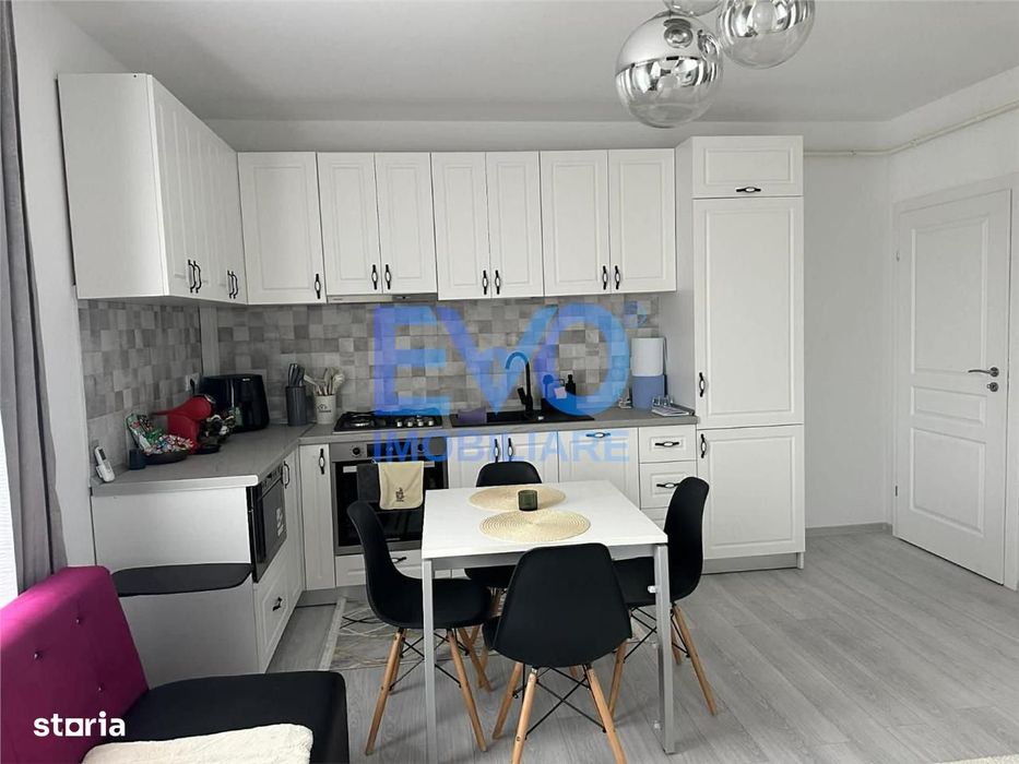 Apartament cu 2 camere, bloc nou, loc de parcare, Rediu