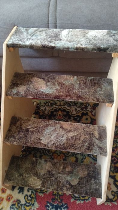 Лестница для собачки