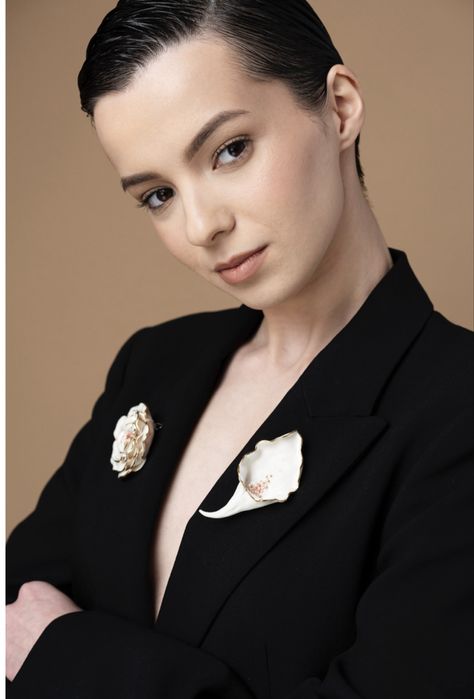 Ръчно изработена Дамска Брошка Diana Cojocaru- original