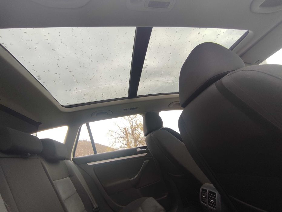 Vind mașina personală vw golf 6 2012