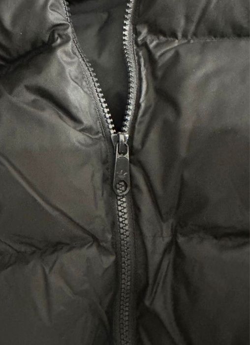 Куртка Adidas новая!!!