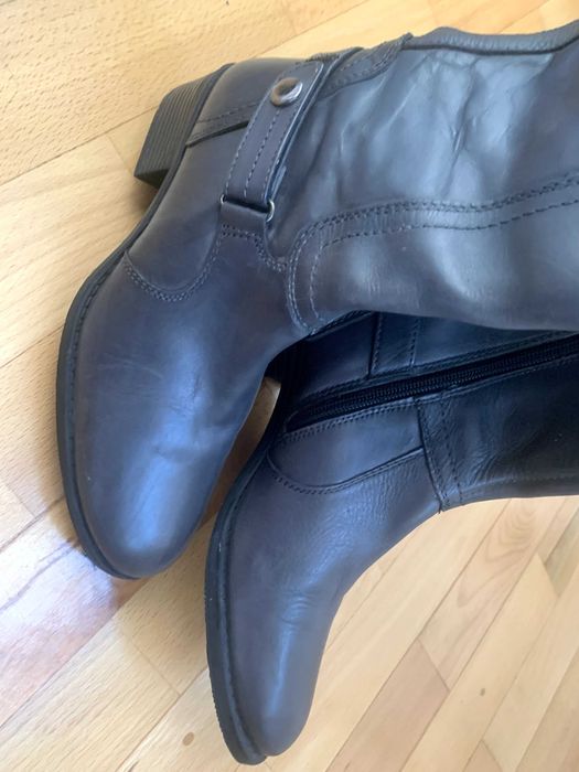 Vând cizme din piele naturală mărimea 36 ( NOI CU ETICHETĂ)