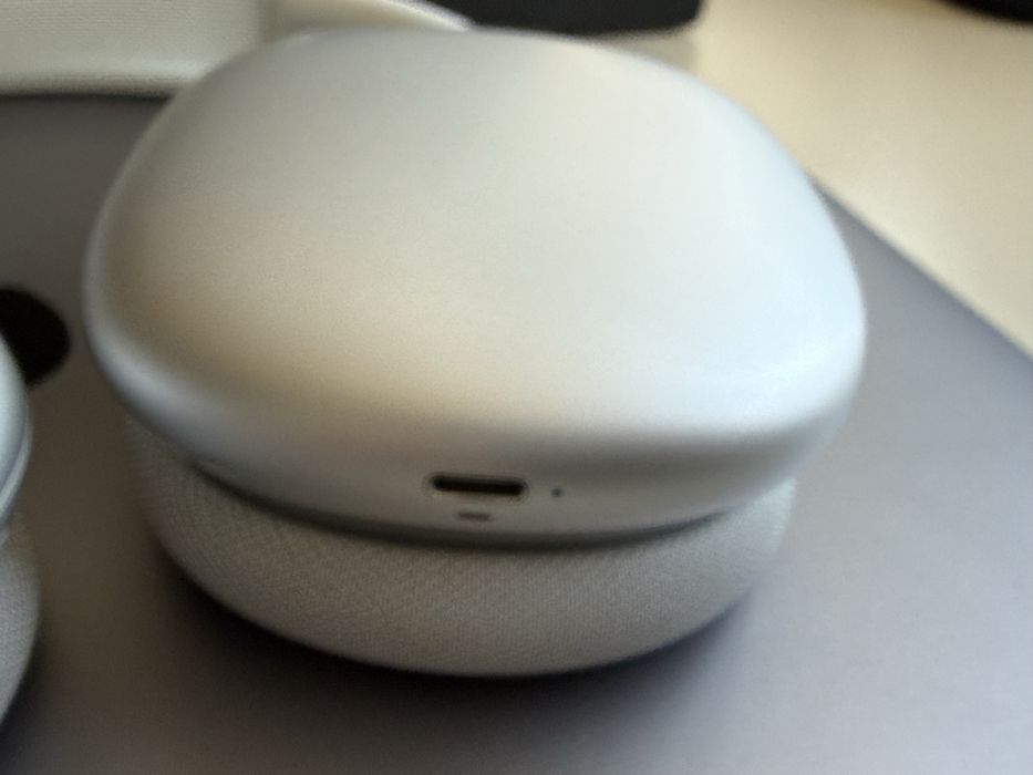 Airpods Max Silver A2096 в много добро състояние