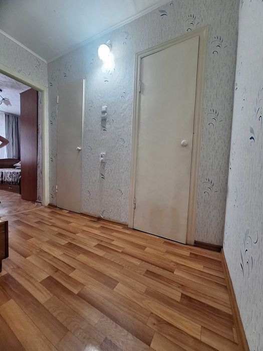 продам  2 ком квартиру Центр