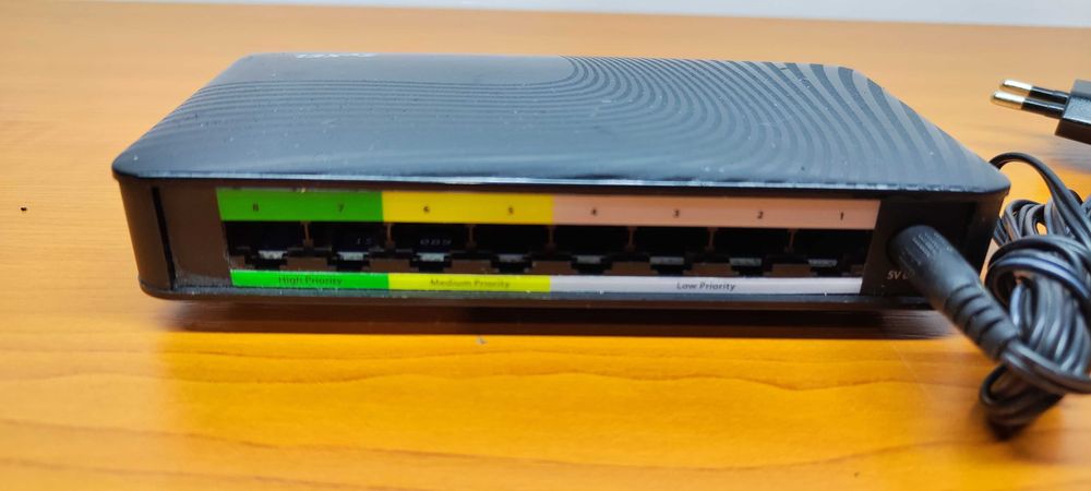 Switch Gigabit Zyxel GS-108S v2 – 8 Porturi