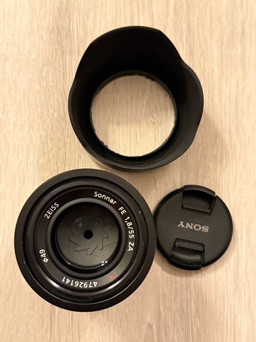 Vând obiectiv Sony FE 55mm F1.8 Sonnar T* zeiss