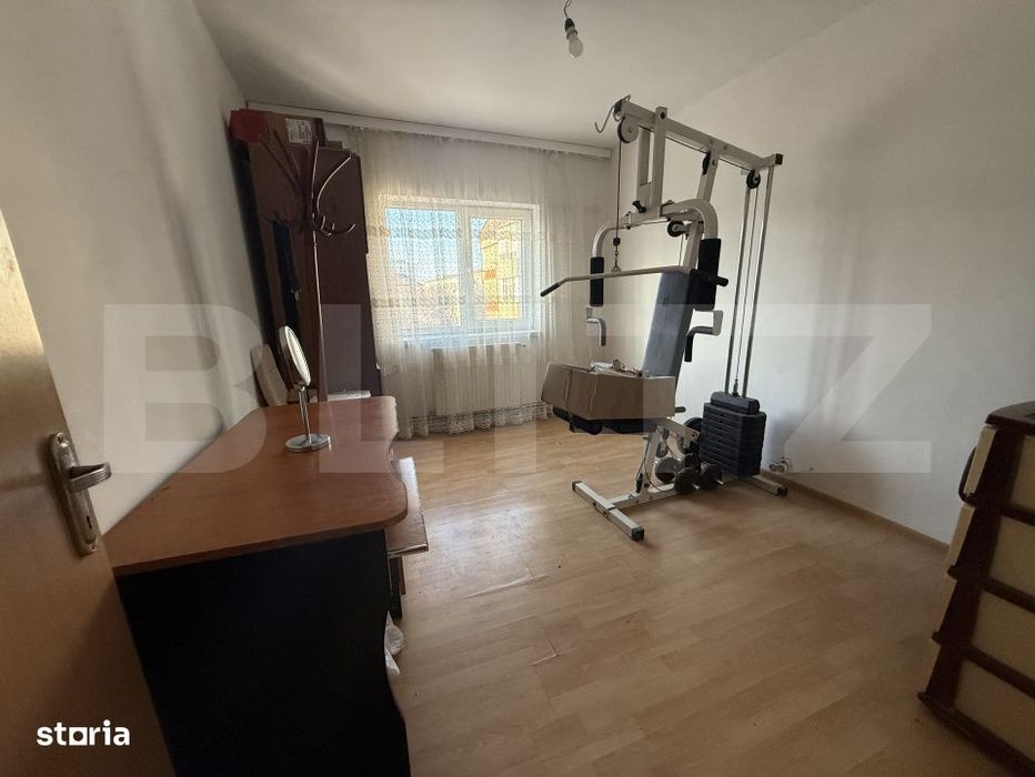 Apartament 3 camere de inchiriat, 63.13 mp, zona Micro 6