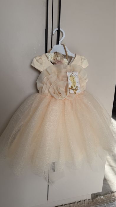 Нарядное платье на 1-2г