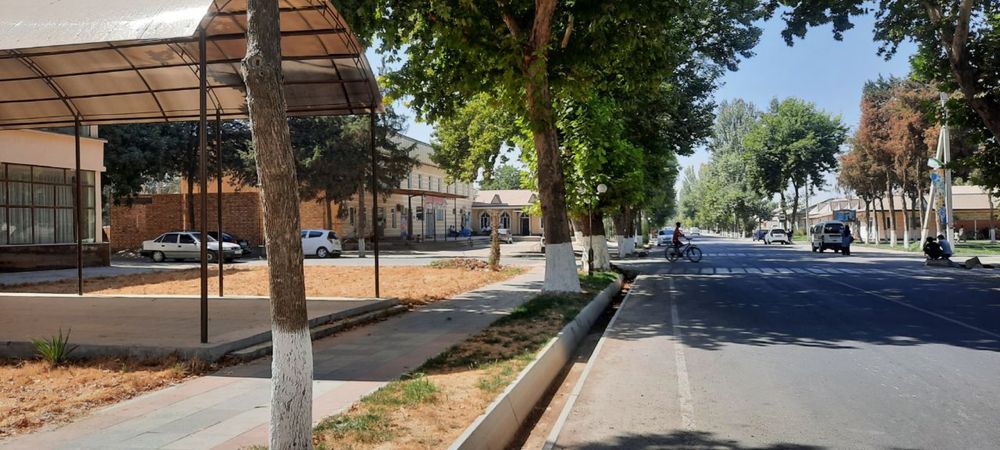 Куйи чирчик Маданият 7,7 сот 1336 кв.м Тўйхона буп ишлаган жой сотилад