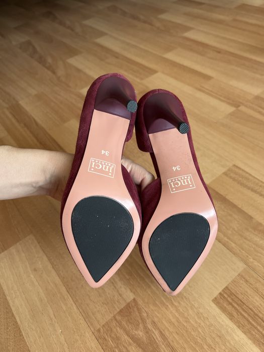 Продам новые туфли 34-35 р